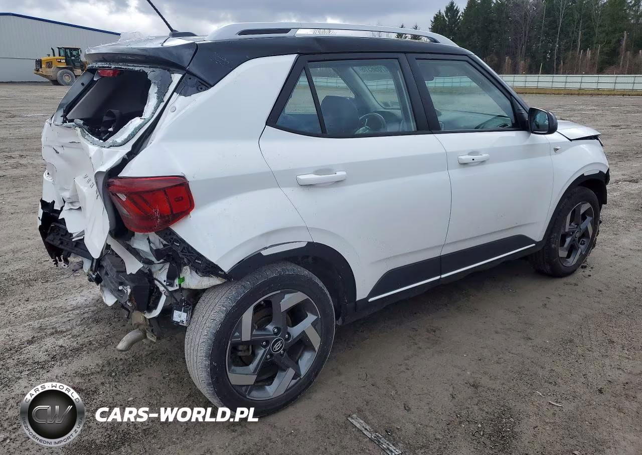 2025 Hyundai Venue Limited VIN:KMHRC8A34SU352978 - 3