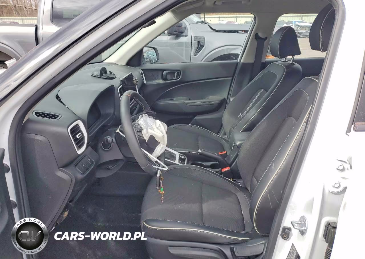 2025 Hyundai Venue Limited VIN:KMHRC8A34SU352978 - 7