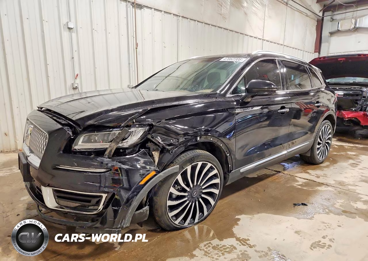 2019 Lincoln Nautilus Black Label