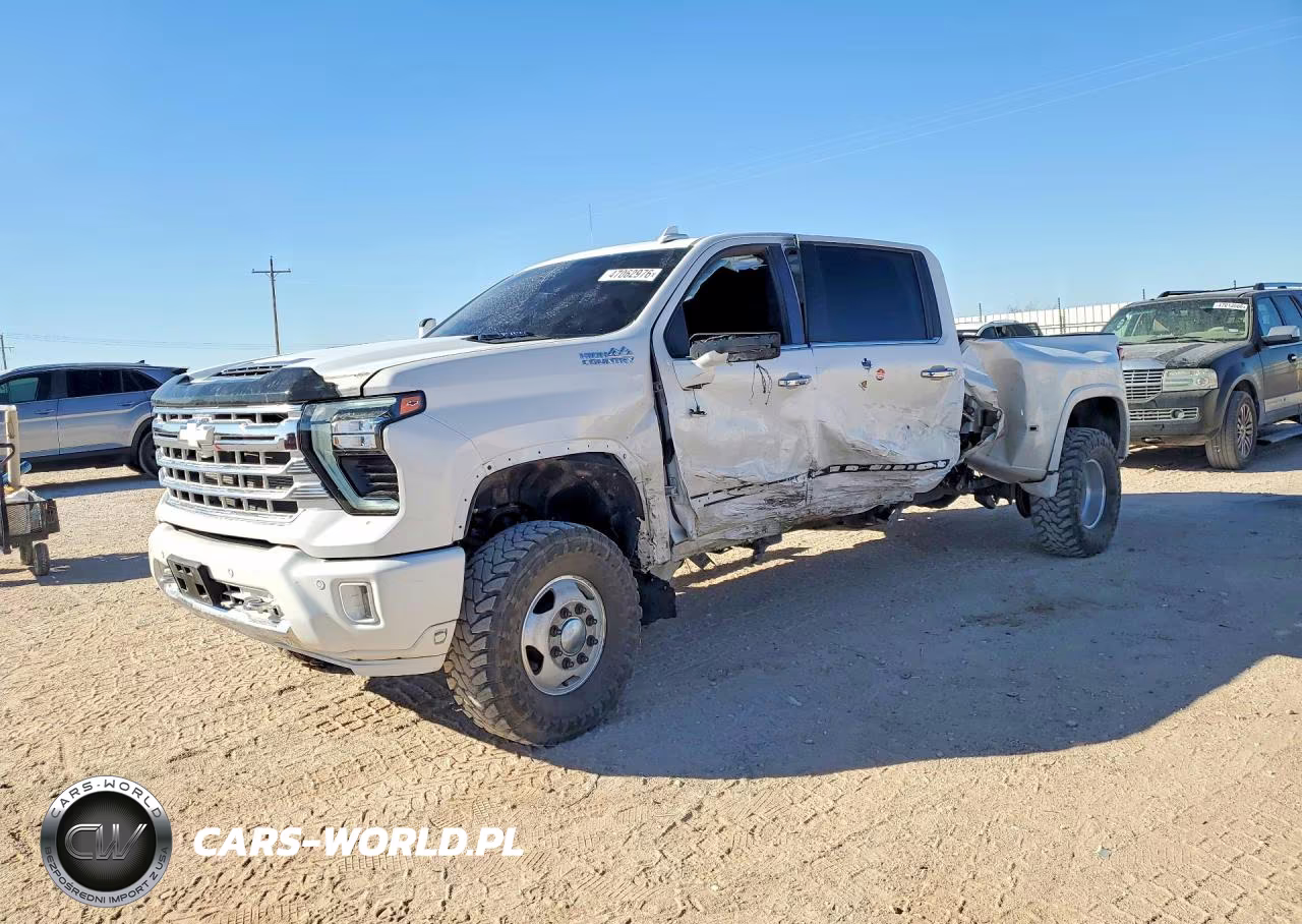 2025 Chevrolet Silverado K3500 High Country