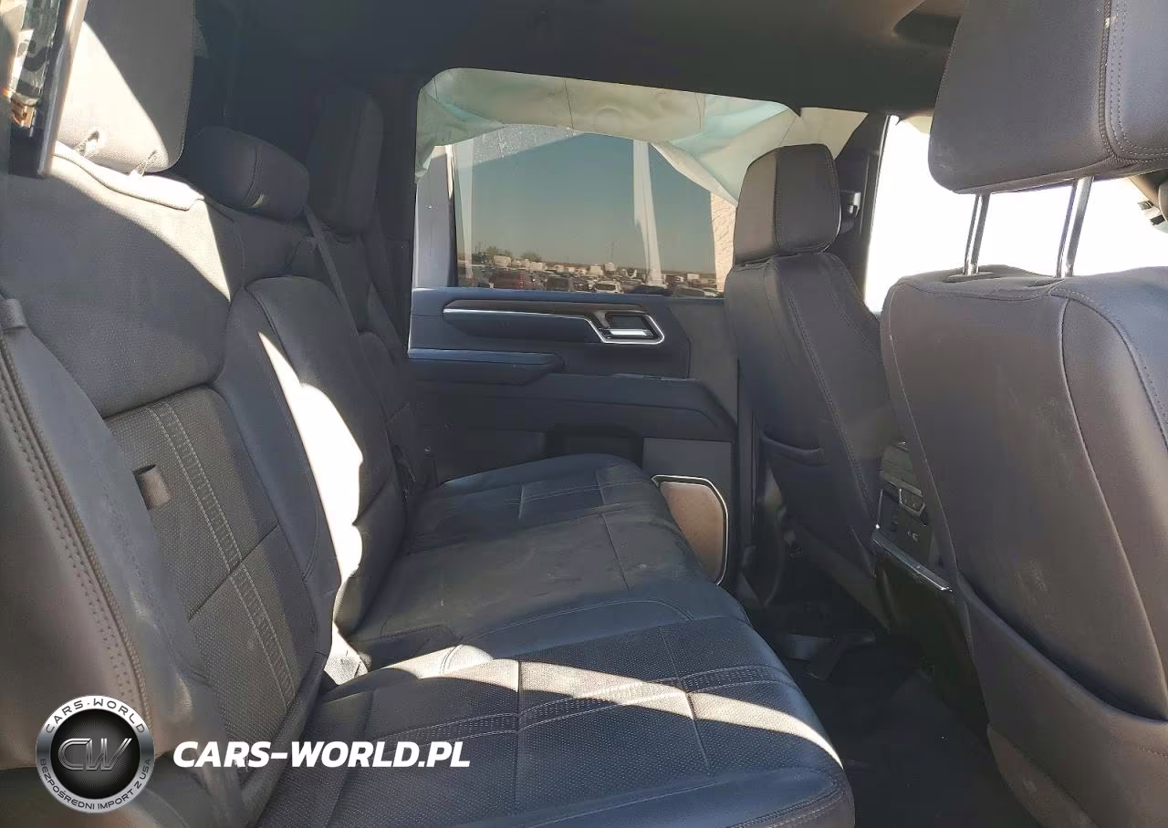 2025 Chevrolet Silverado K3500 High Country VIN:1GC4KVEY3SF170554 - 10