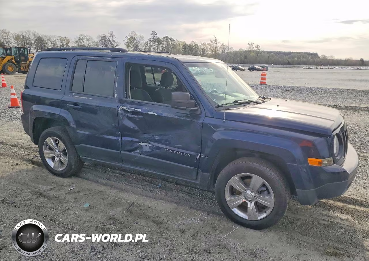2016 Jeep Patriot Latitude VIN:1C4NJRFB7GD767573 - 4