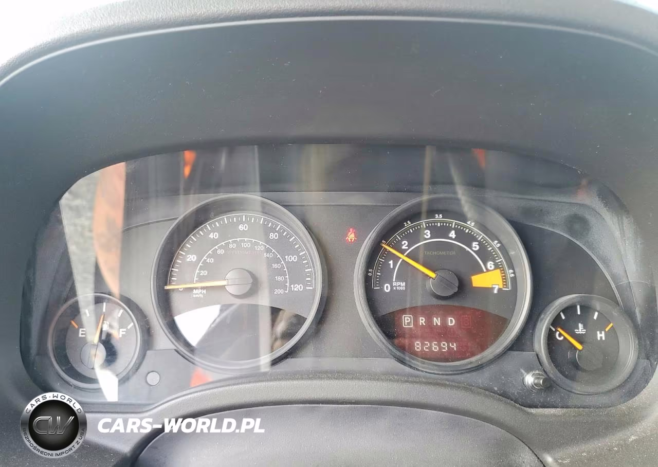 2016 Jeep Patriot Latitude VIN:1C4NJRFB7GD767573 - 9