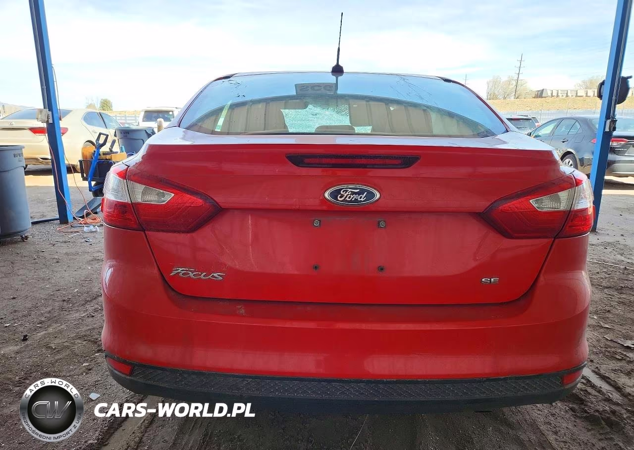 2014 Ford Focus Se VIN:1FADP3F21EL375253 - 6