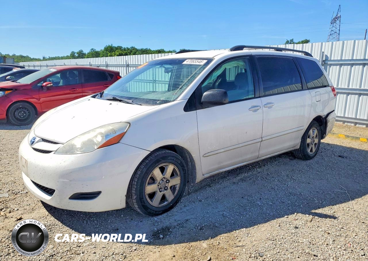 2007 Toyota Sienna Le 8-Passenger