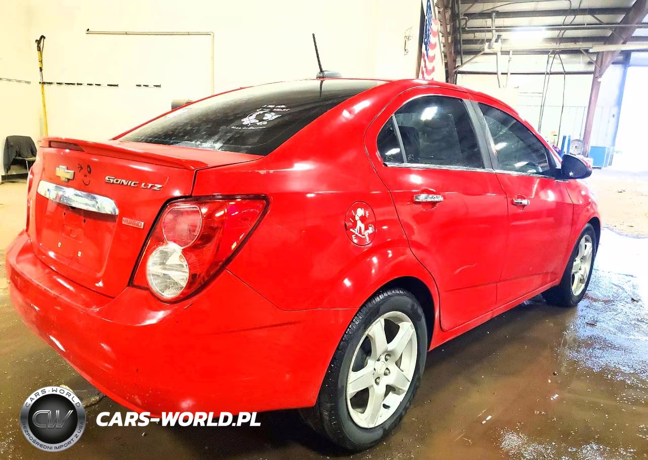 2016 Chevrolet Sonic Ltz VIN:1G1JE5SB2G4144565 - 3