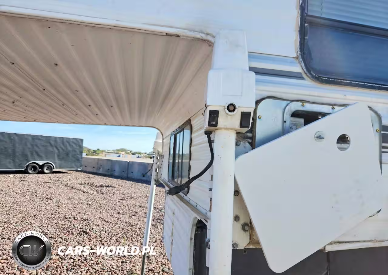 1997 Flet Elkhorn - Slide-In Camper VIN:1EK6W1002W2389430 - 8