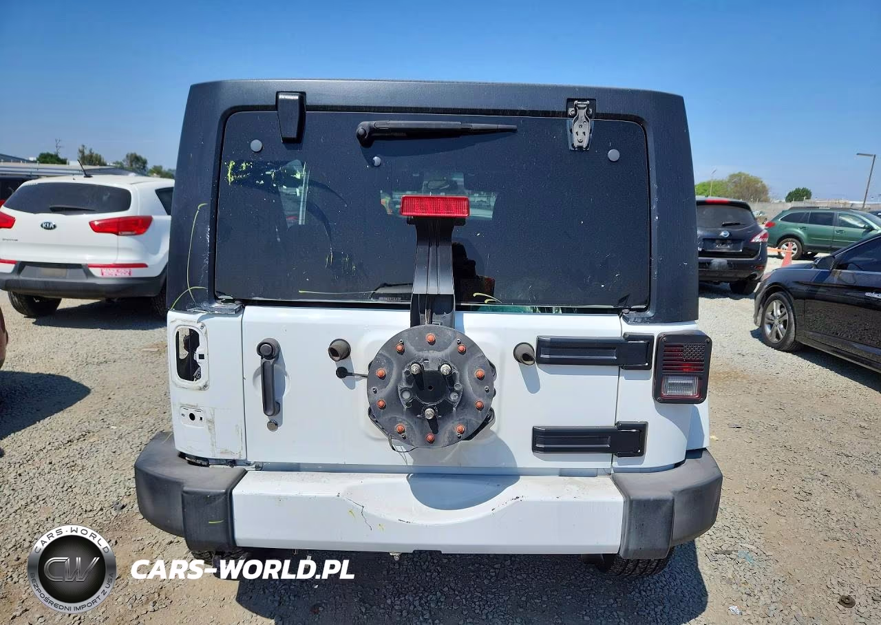 2016 Jeep Wrangler Unlimited Sahara VIN:1C4BJWEG0GL144865 - 6