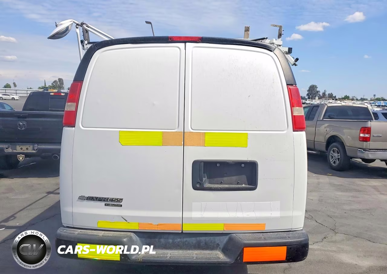 2013 Chevrolet Express 2500 Cargo Utility - Service Van VIN:1GCWGFCA0D1140997 - 6