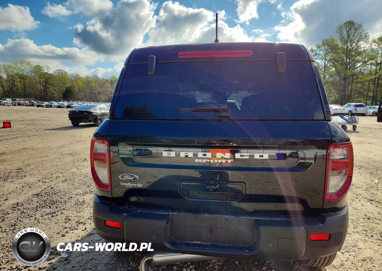 2025 Ford Bronco Sport Outer Banks VIN:3FMCR9CN7SRE69180 - 6