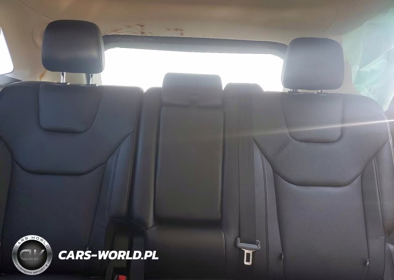 2018 Ford Edge Titanium VIN:2FMPK4K99JBC00026 - 10