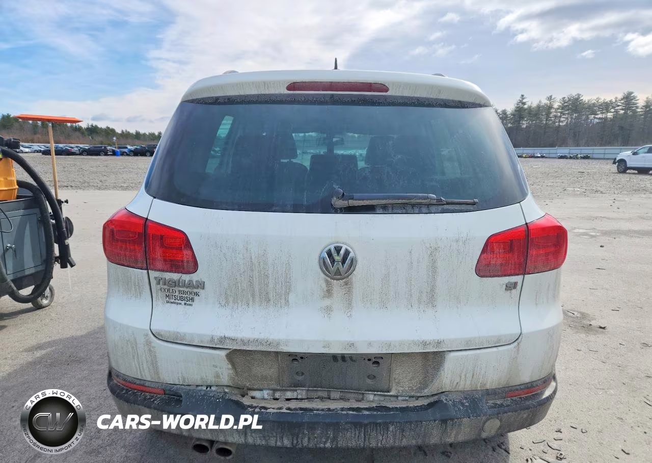 2016 Volkswagen Tiguan S VIN:WVGBV7AXXGW523933 - 6