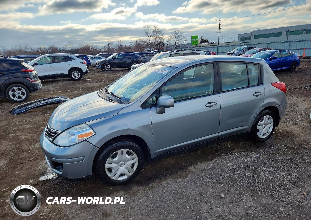 2011 Nissan Versa 1.8 S