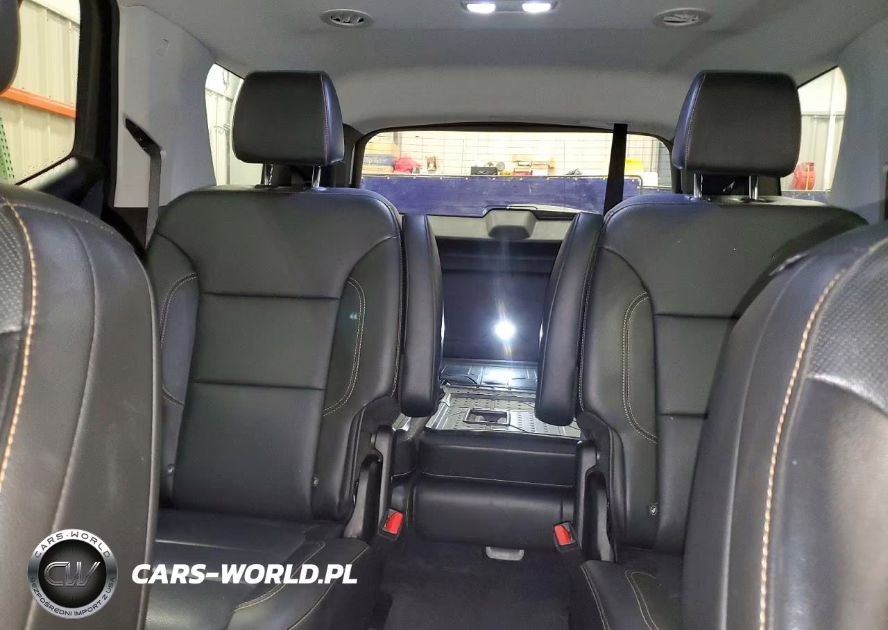 2020 Chevrolet Traverse Premier VIN:1GNEVKKW8LJ131431 - 10