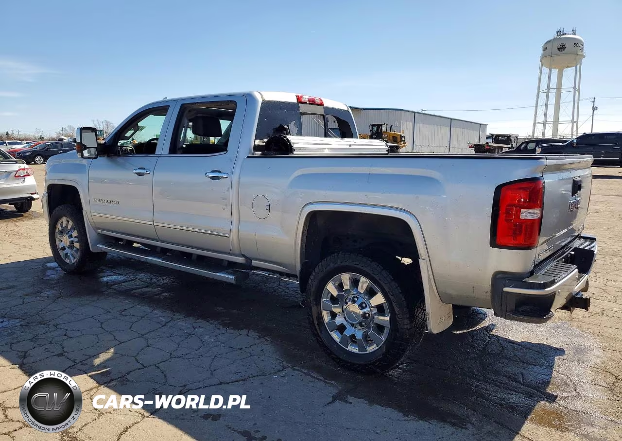 2018 GMC Sierra K2500 Denali VIN:1GT12UEY2JF244221 - 2