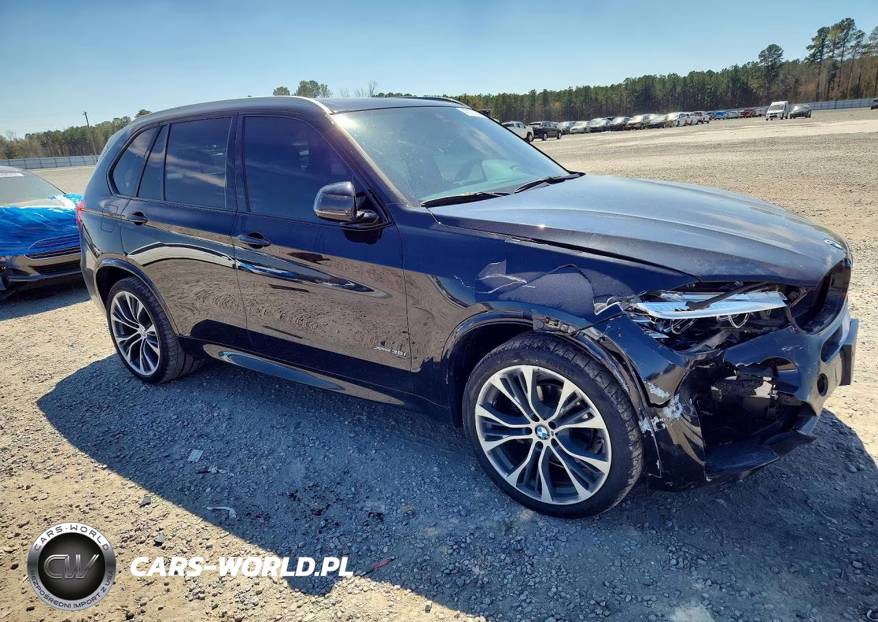 2018 BMW X5 xDrive35I VIN:5UXKR0C56J0Y02106 - 4