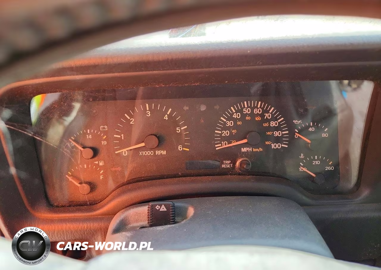 2001 Jeep Cherokee Sport VIN:1J4FF48S41L569966 - 9