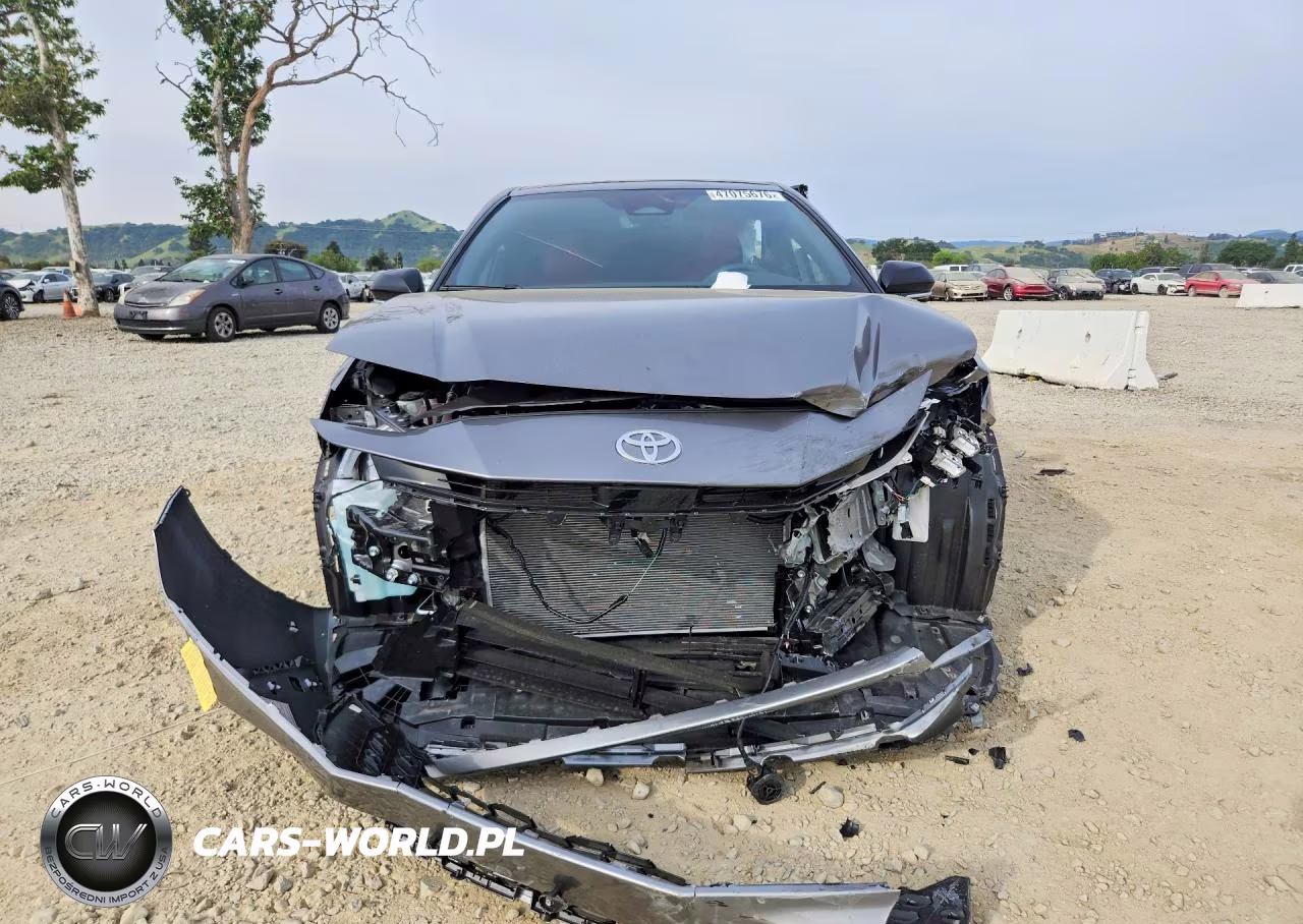 2025 Toyota Camry Xse VIN:4T1DAACK1SU638279 - 5