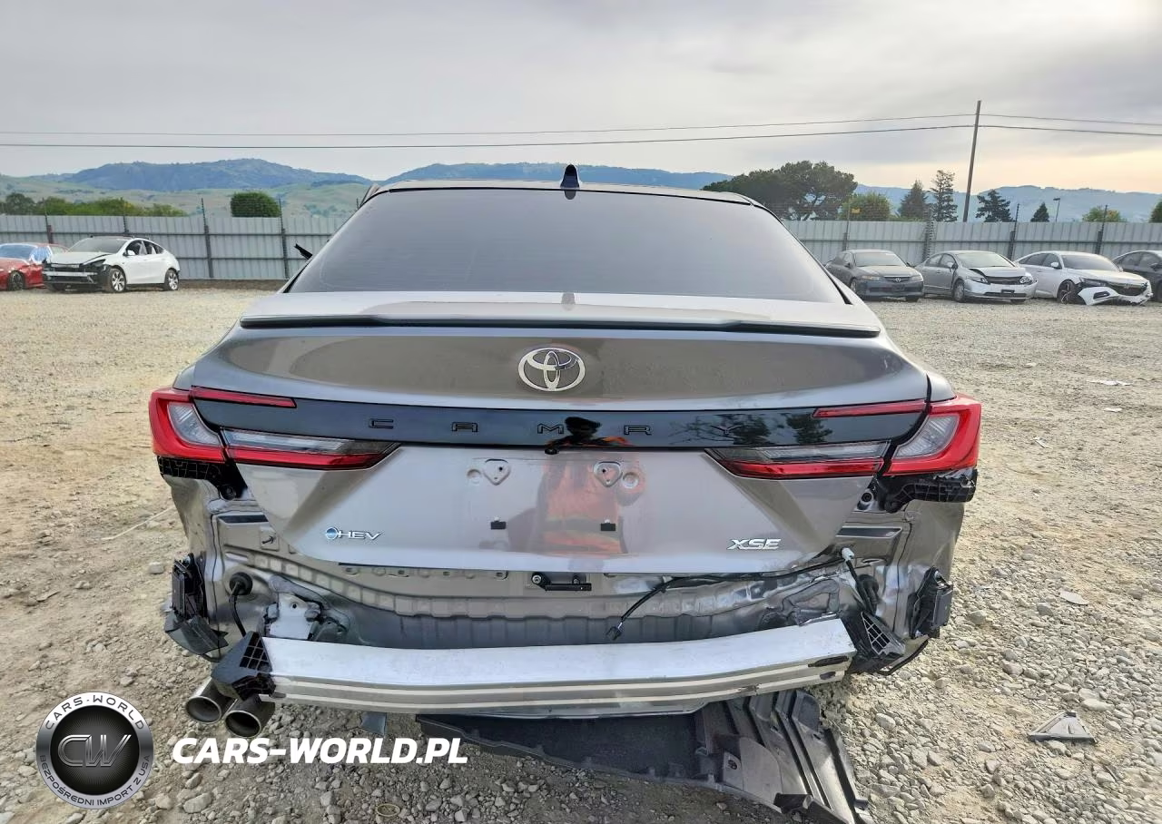 2025 Toyota Camry Xse VIN:4T1DAACK1SU638279 - 6
