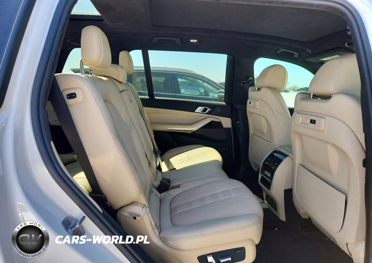 2020 BMW X7 xDrive40I VIN:5UXCW2C0XL9D04425 - 11