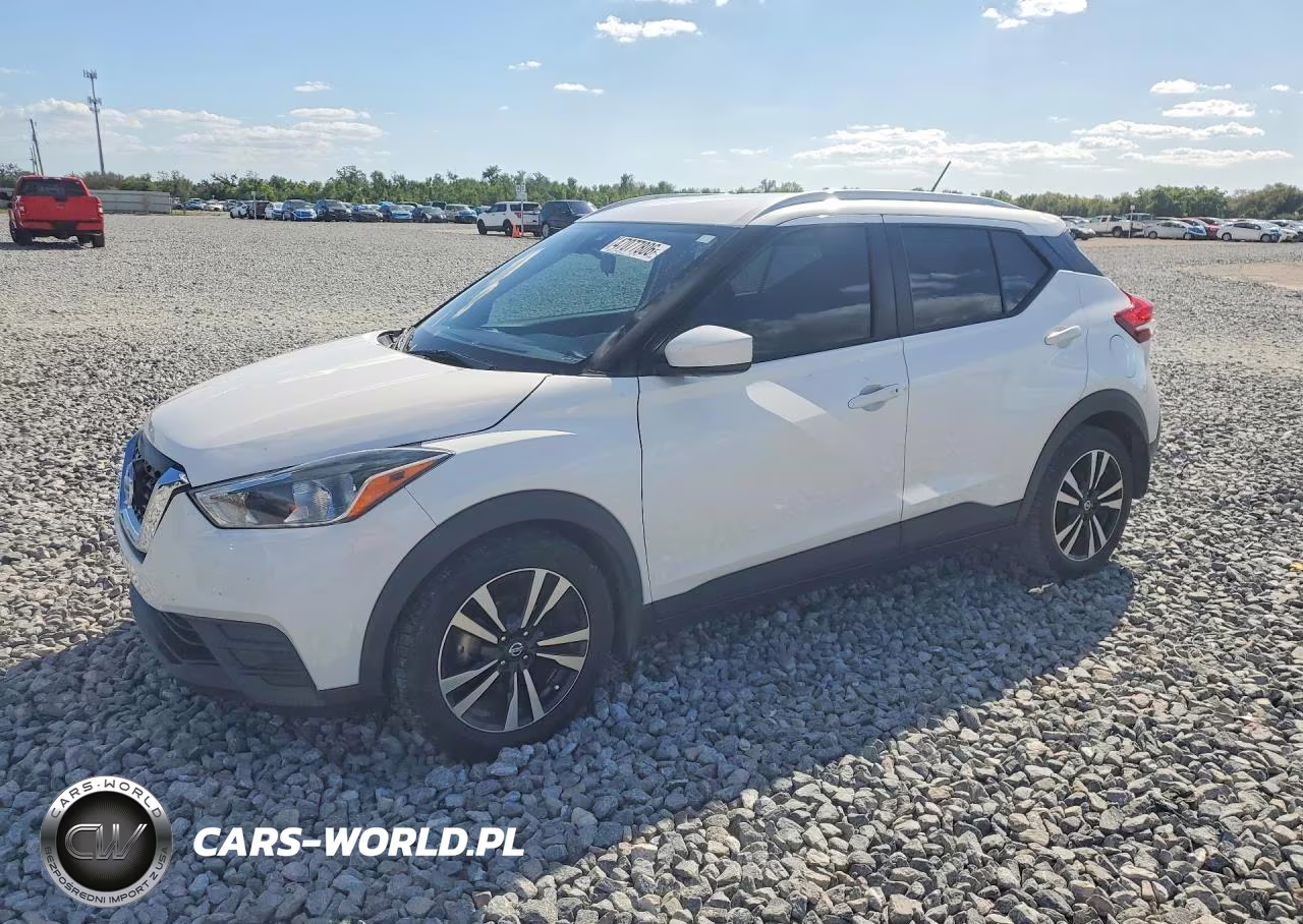 2020 Nissan Kicks Sv