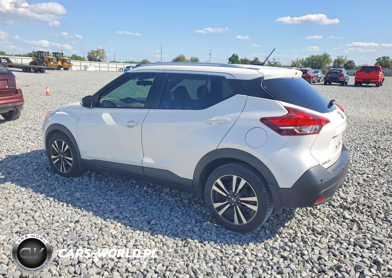2020 Nissan Kicks Sv VIN:3N1CP5CV7LL575767 - 2