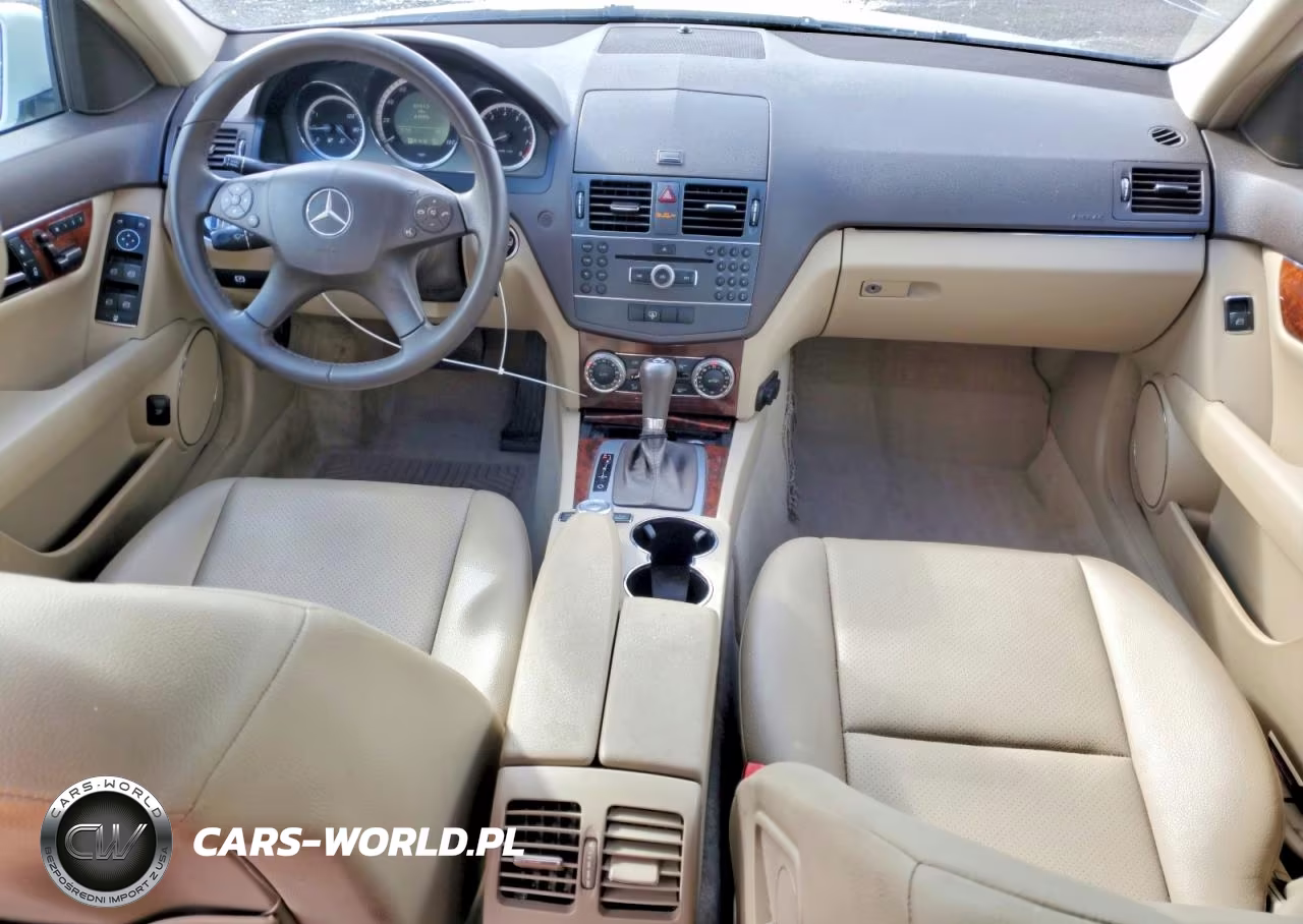 2011 Mercedes-Benz C 300 VIN:WDDGF5EB8BF638555 - 8