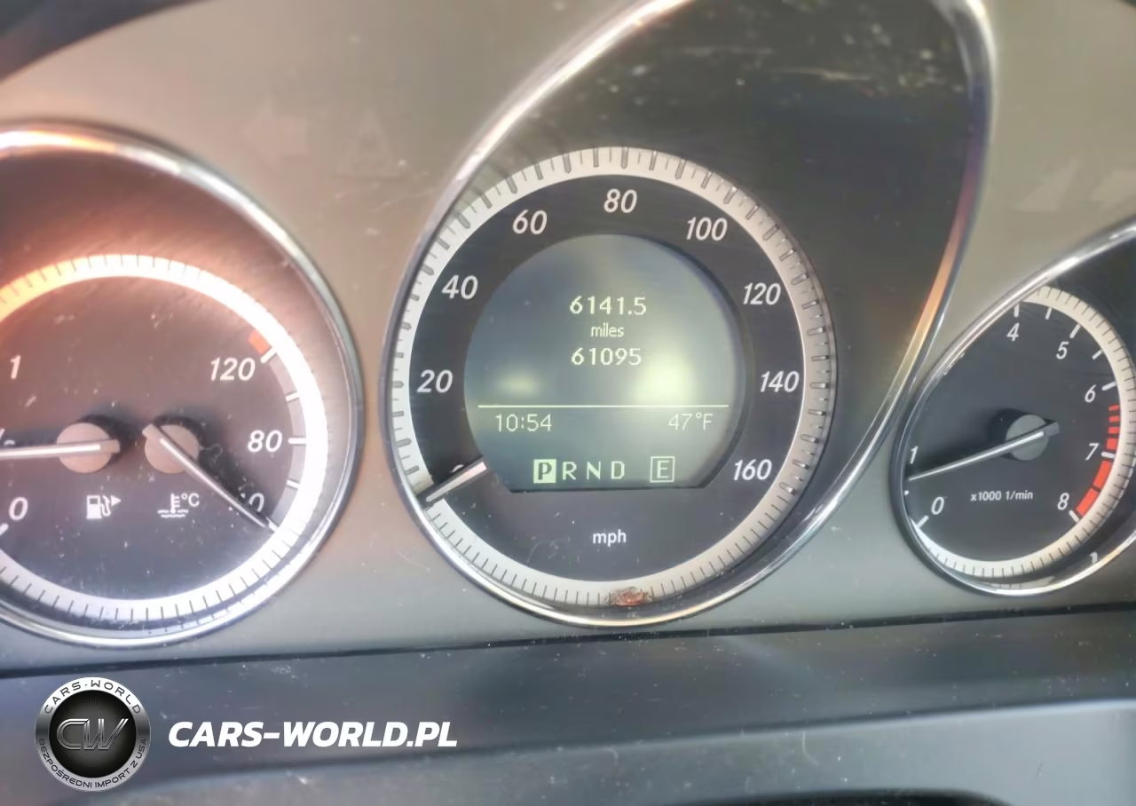 2011 Mercedes-Benz C 300 VIN:WDDGF5EB8BF638555 - 9