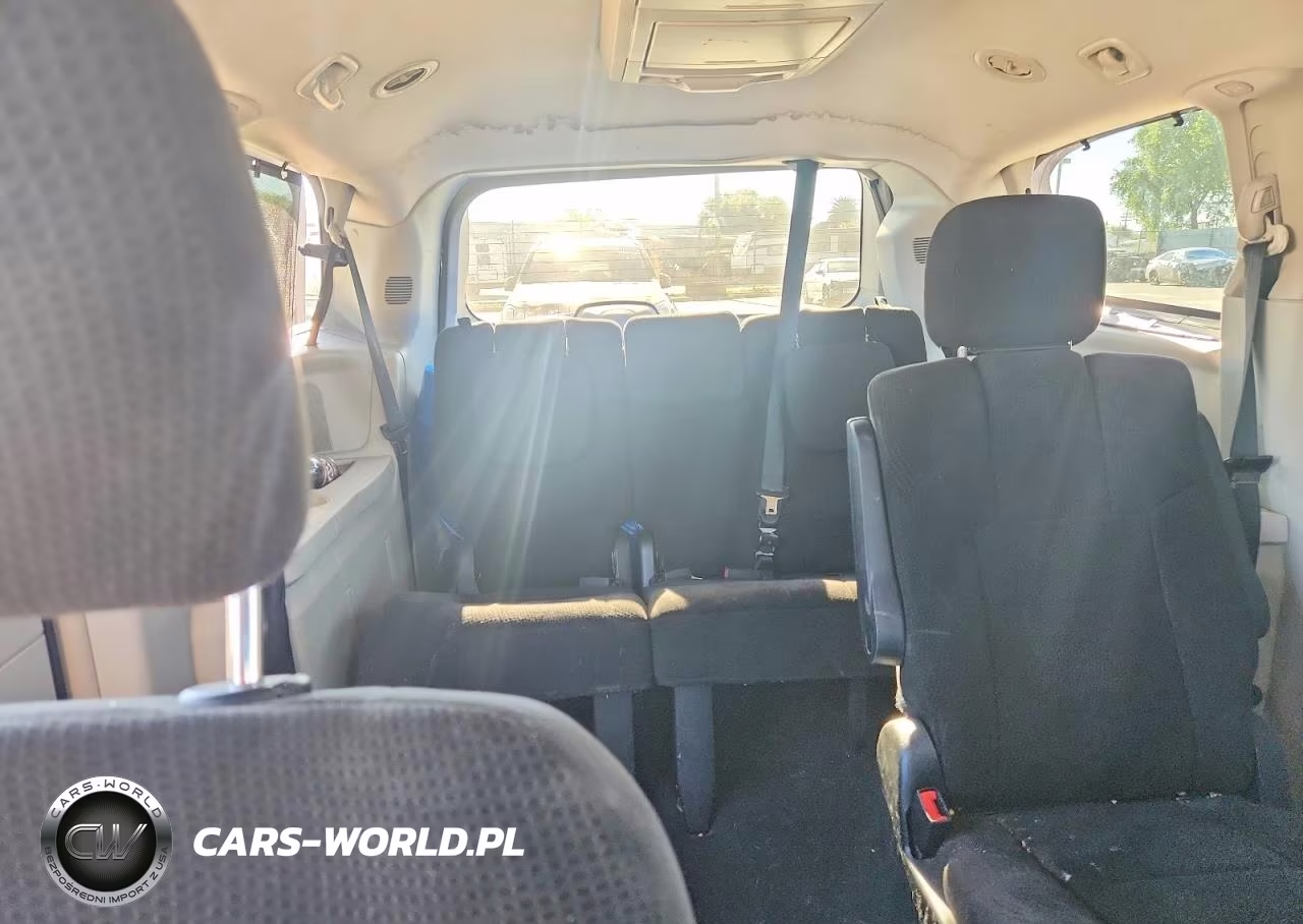 2013 Dodge Grand Caravan Crew VIN:2C4RDGDGXDR586343 - 10