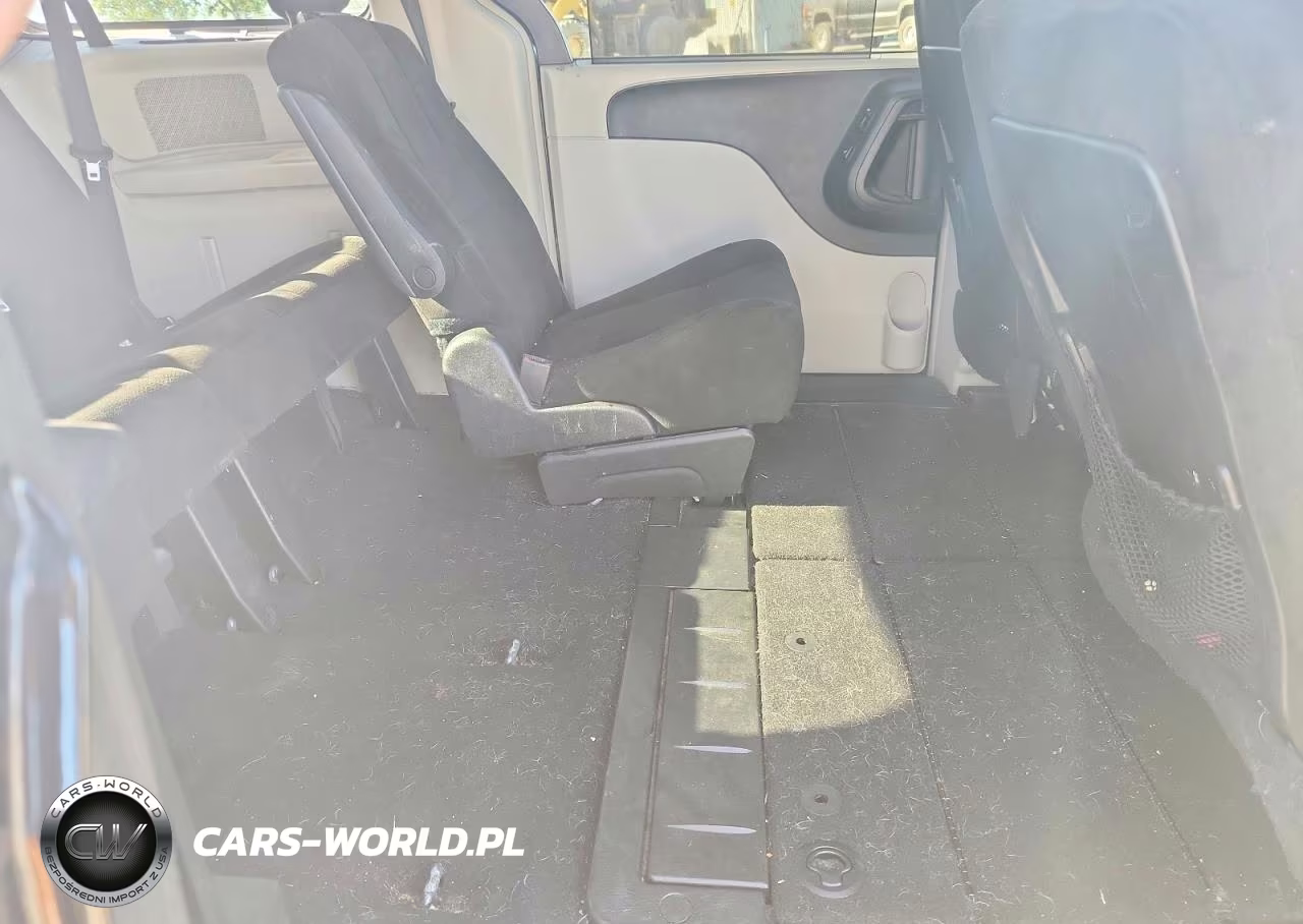 2013 Dodge Grand Caravan Crew VIN:2C4RDGDGXDR586343 - 11