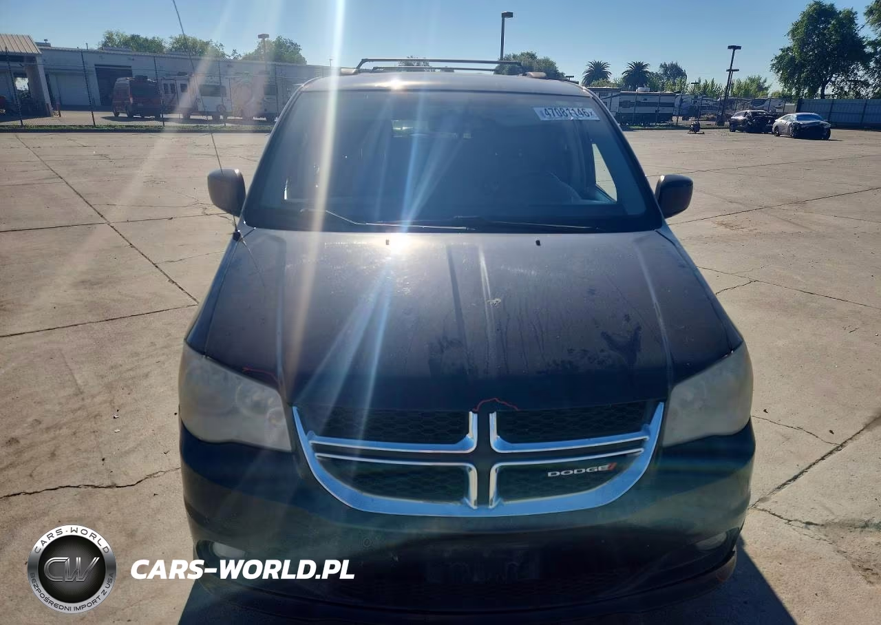 2013 Dodge Grand Caravan Crew VIN:2C4RDGDGXDR586343 - 5