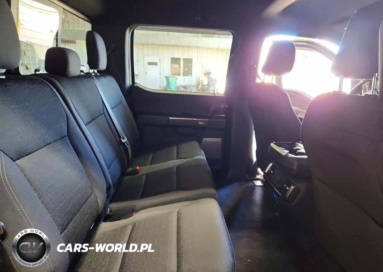2023 Ford F150 VIN:1FTFW1E83PKD59872 - 10