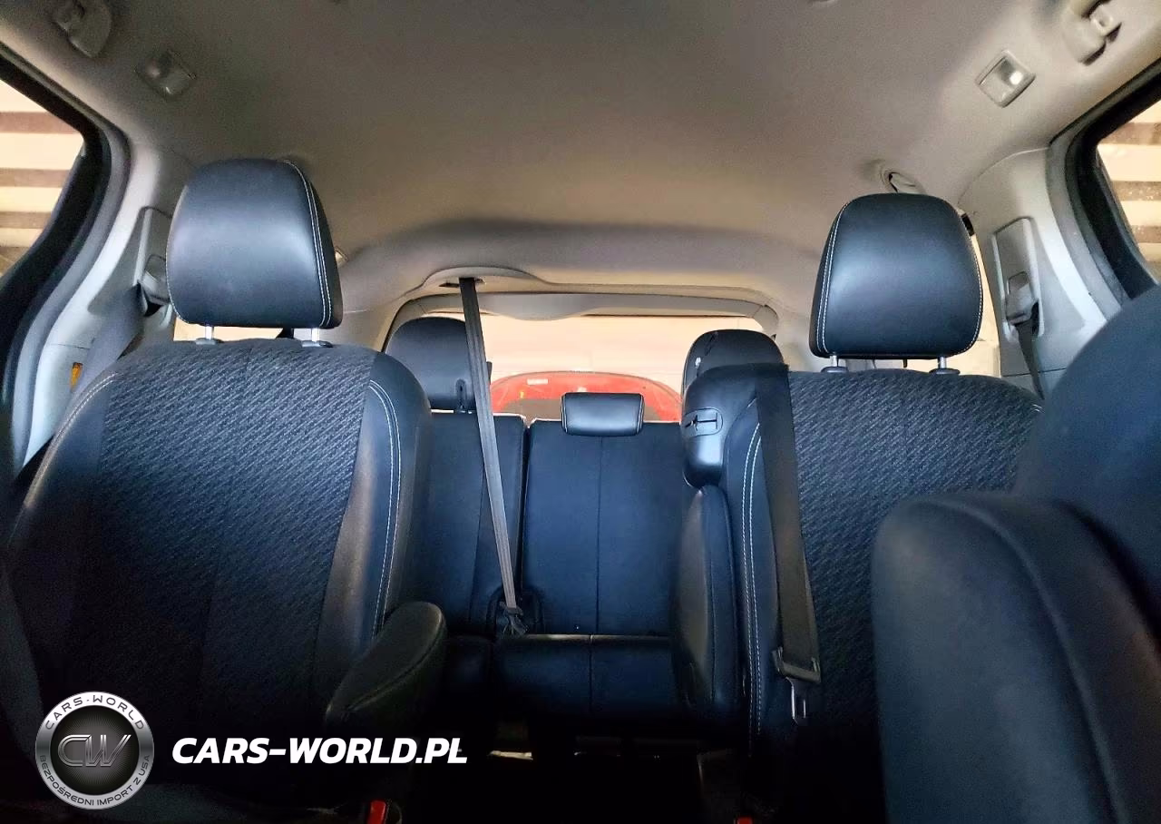 2011 Toyota Sienna Se 8-Passenger VIN:5TDXK3DC9BS116697 - 10