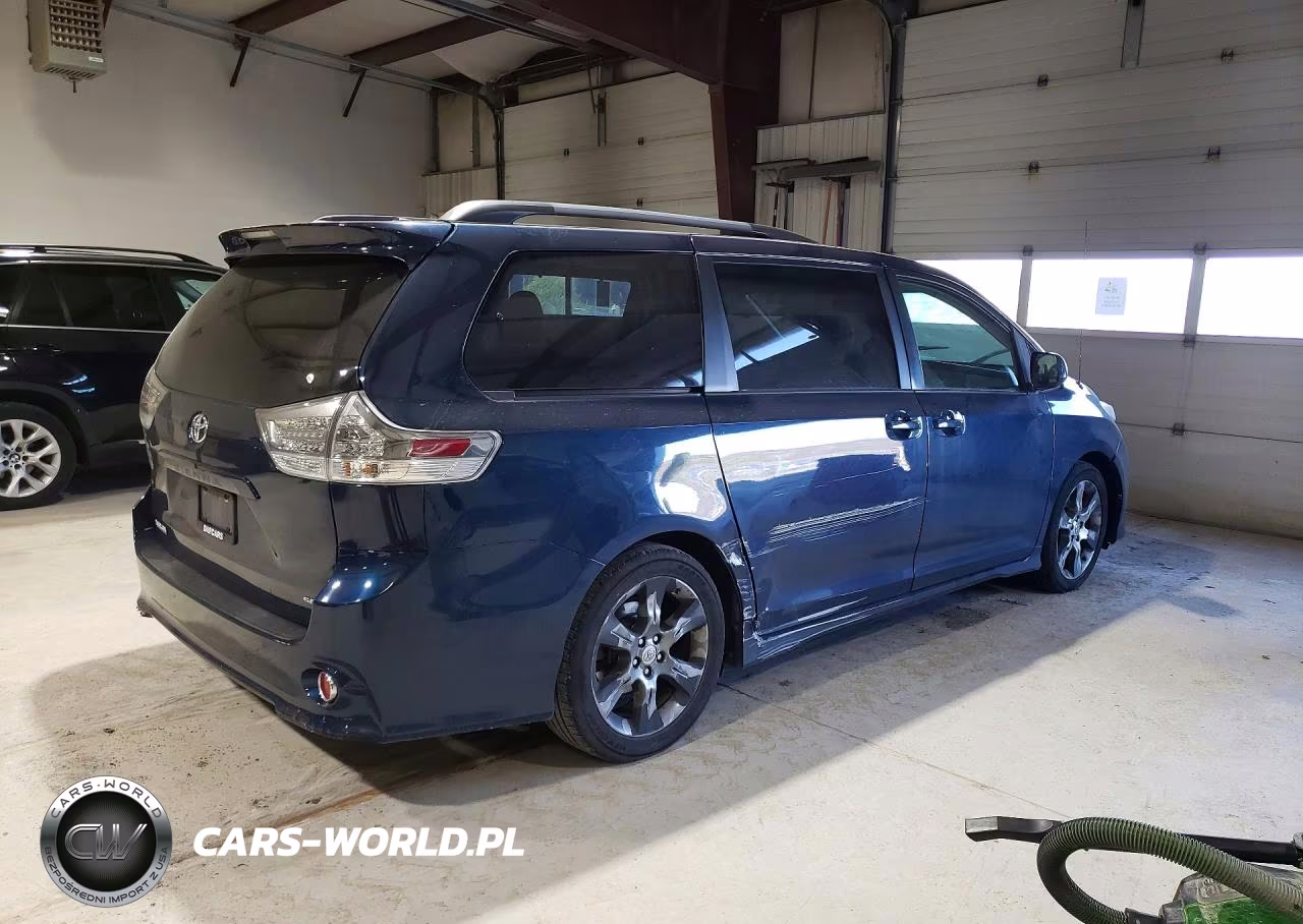2011 Toyota Sienna Se 8-Passenger VIN:5TDXK3DC9BS116697 - 3