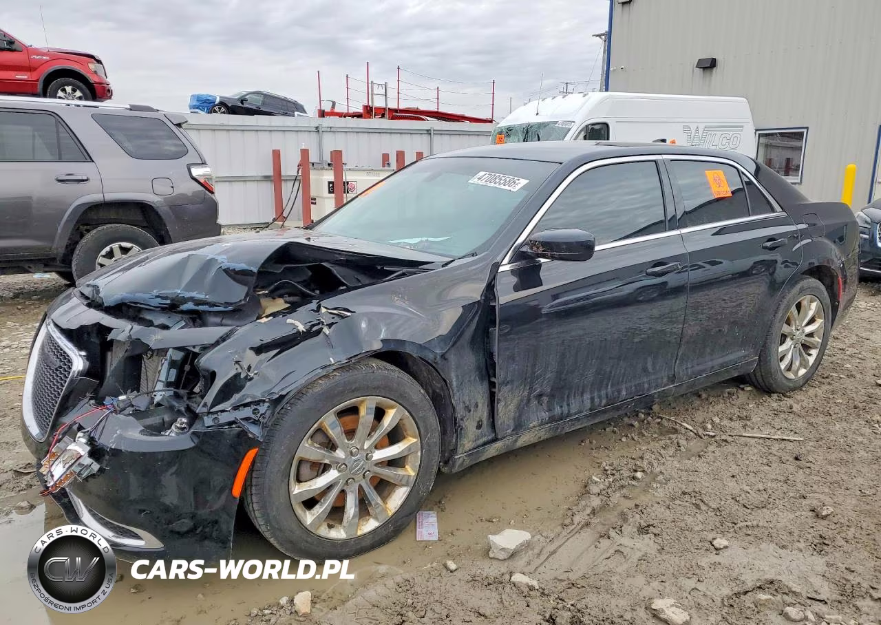 2017 Chrysler 300 Limited