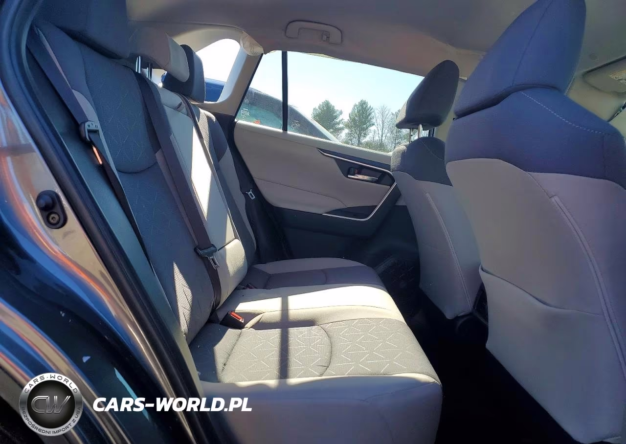 2024 Toyota Rav4 Xle VIN:JTMP1RFVXRD110062 - 11