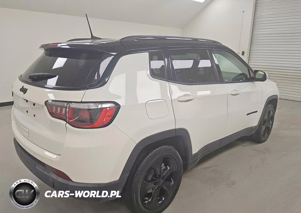 2018 Jeep Compass Latitude VIN:3C4NJCBB5JT494251 - 3