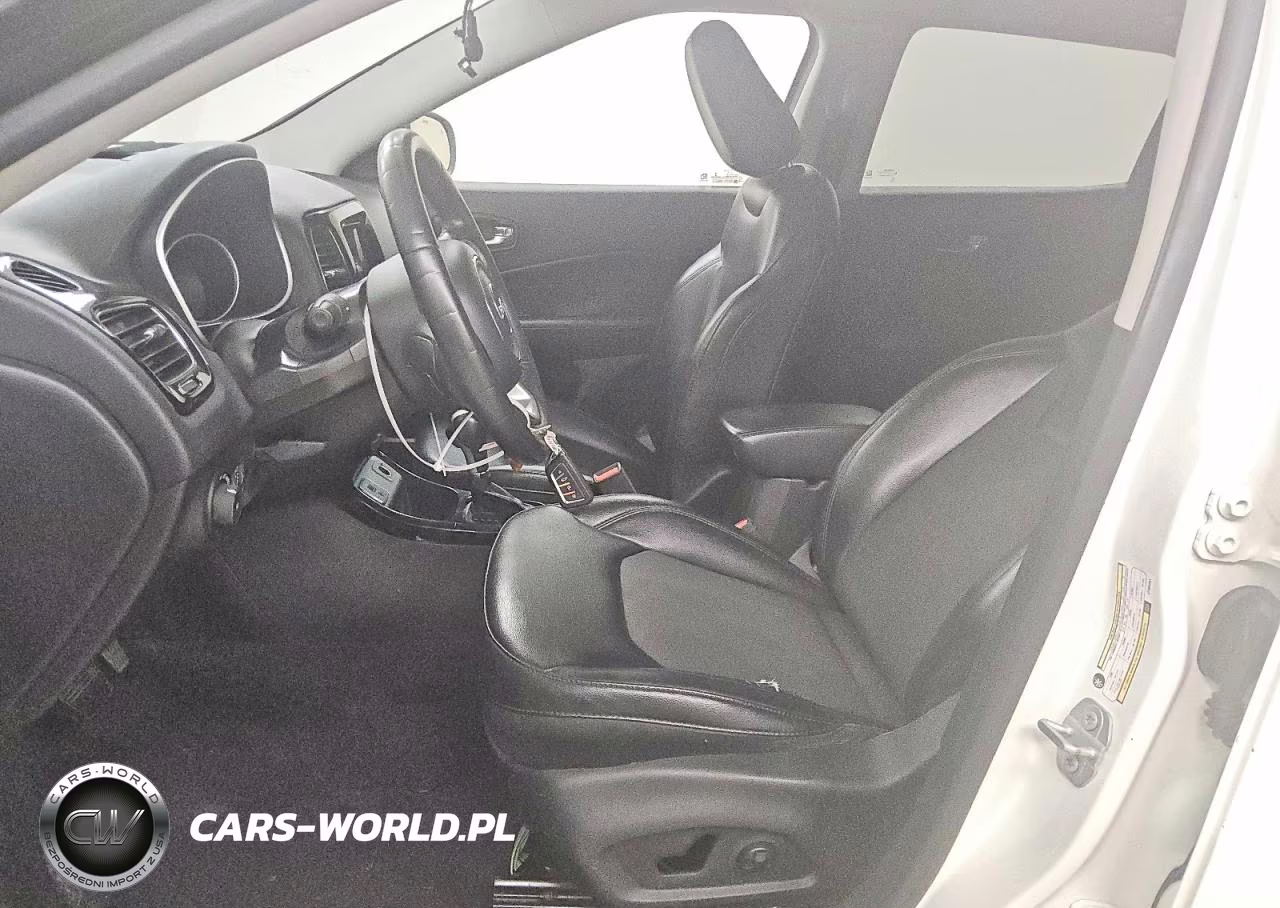 2018 Jeep Compass Latitude VIN:3C4NJCBB5JT494251 - 7