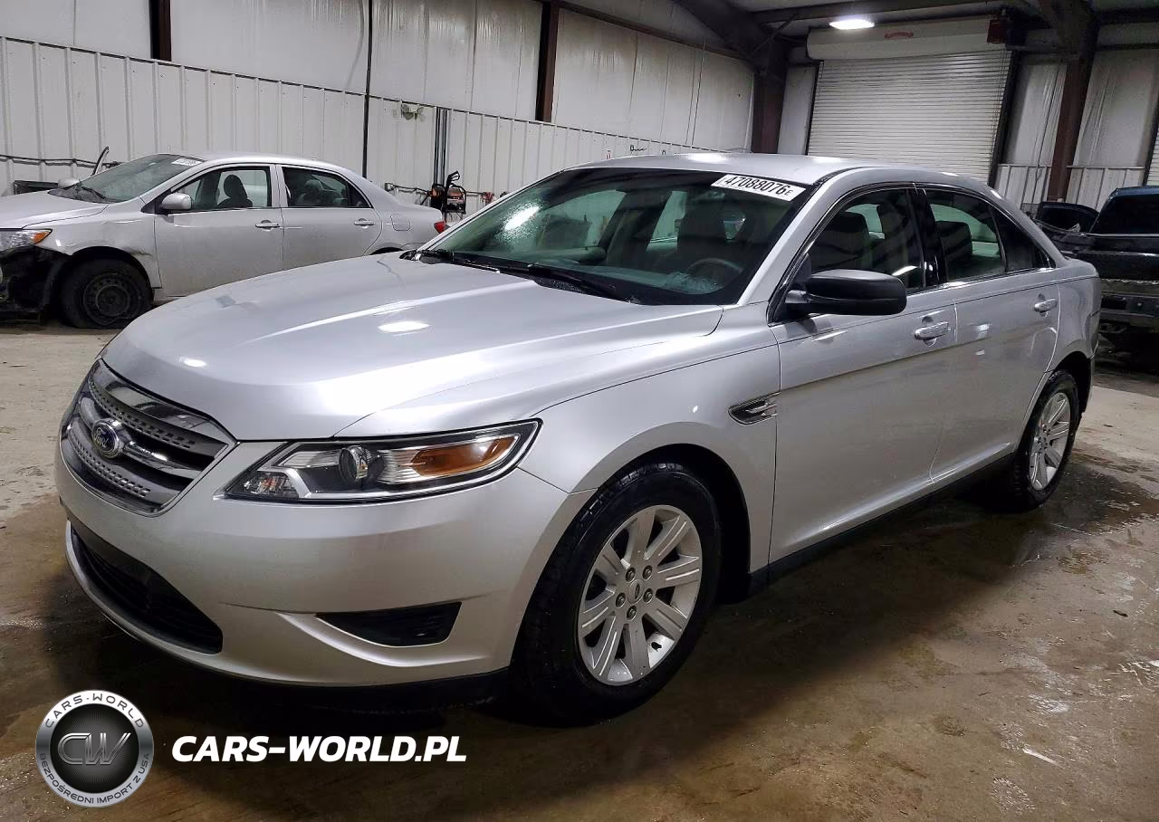 2010 Ford Taurus Se