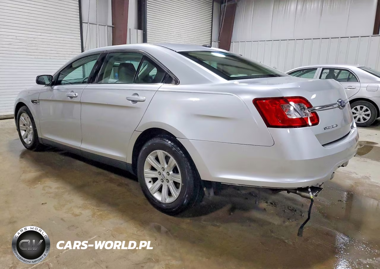 2010 Ford Taurus Se VIN:1FAHP2DW1AG157141 - 2
