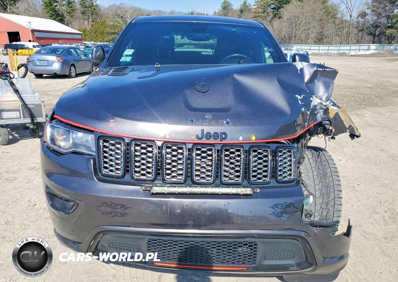 2017 Jeep Grand Cherokee Laredo VIN:1C4RJFAG0HC721707 - 5