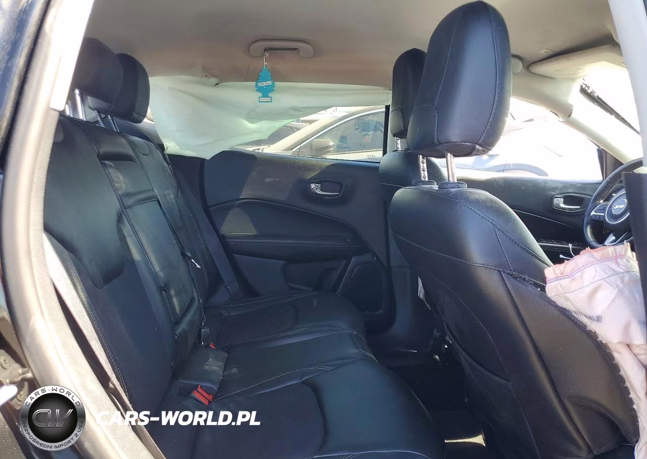 2018 Jeep Compass VIN:3C4NJCBB4JT266452 - 11