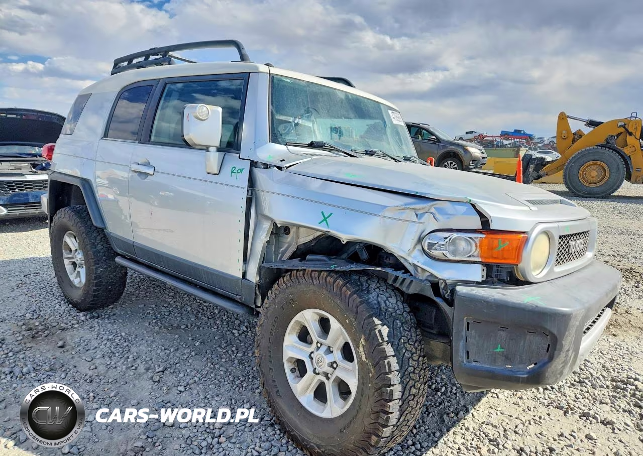 2007 Toyota Fj Cruiser Base VIN:JTEBU11F770014991 - 4