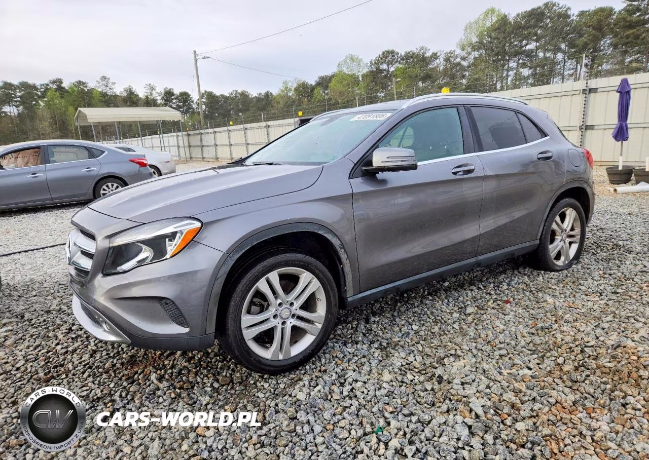 2015 Mercedes-Benz Gla 250 4Matic – zdjęcie 1 z 13