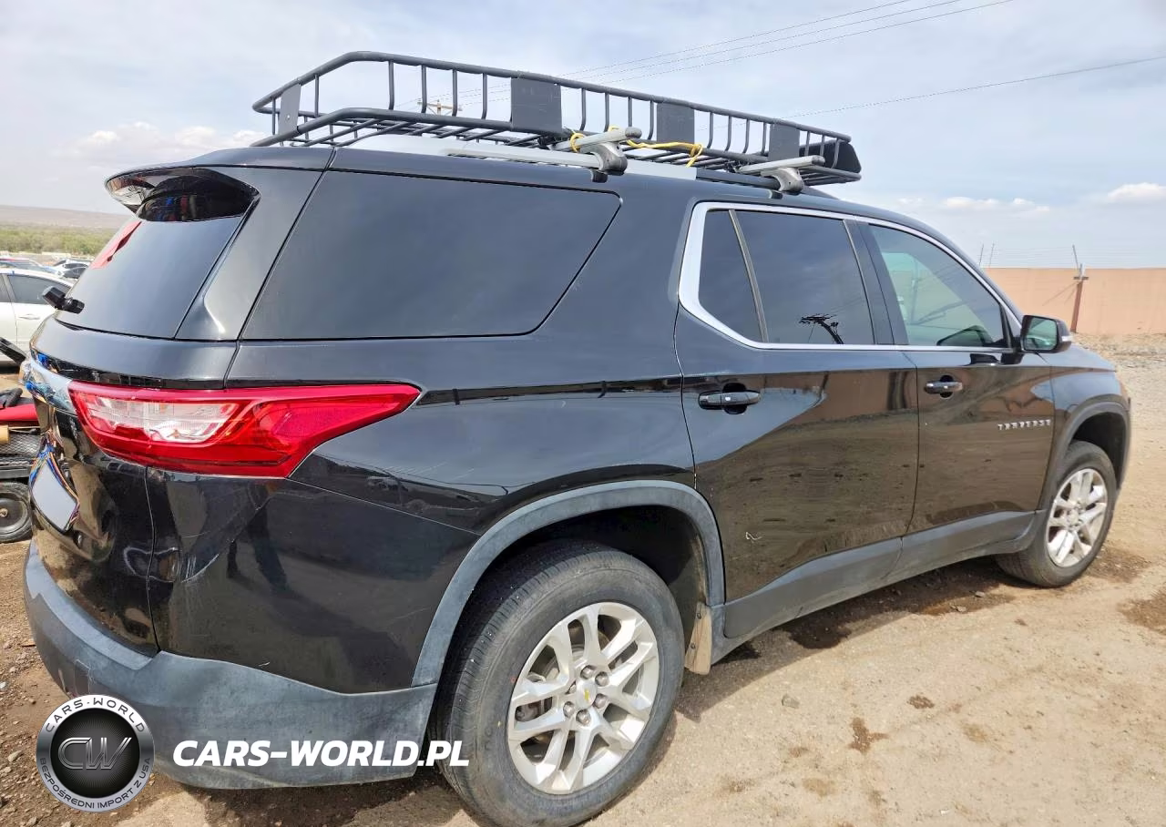 2018 Chevrolet Traverse Lt VIN:1GNERGKW9JJ137799 - 3