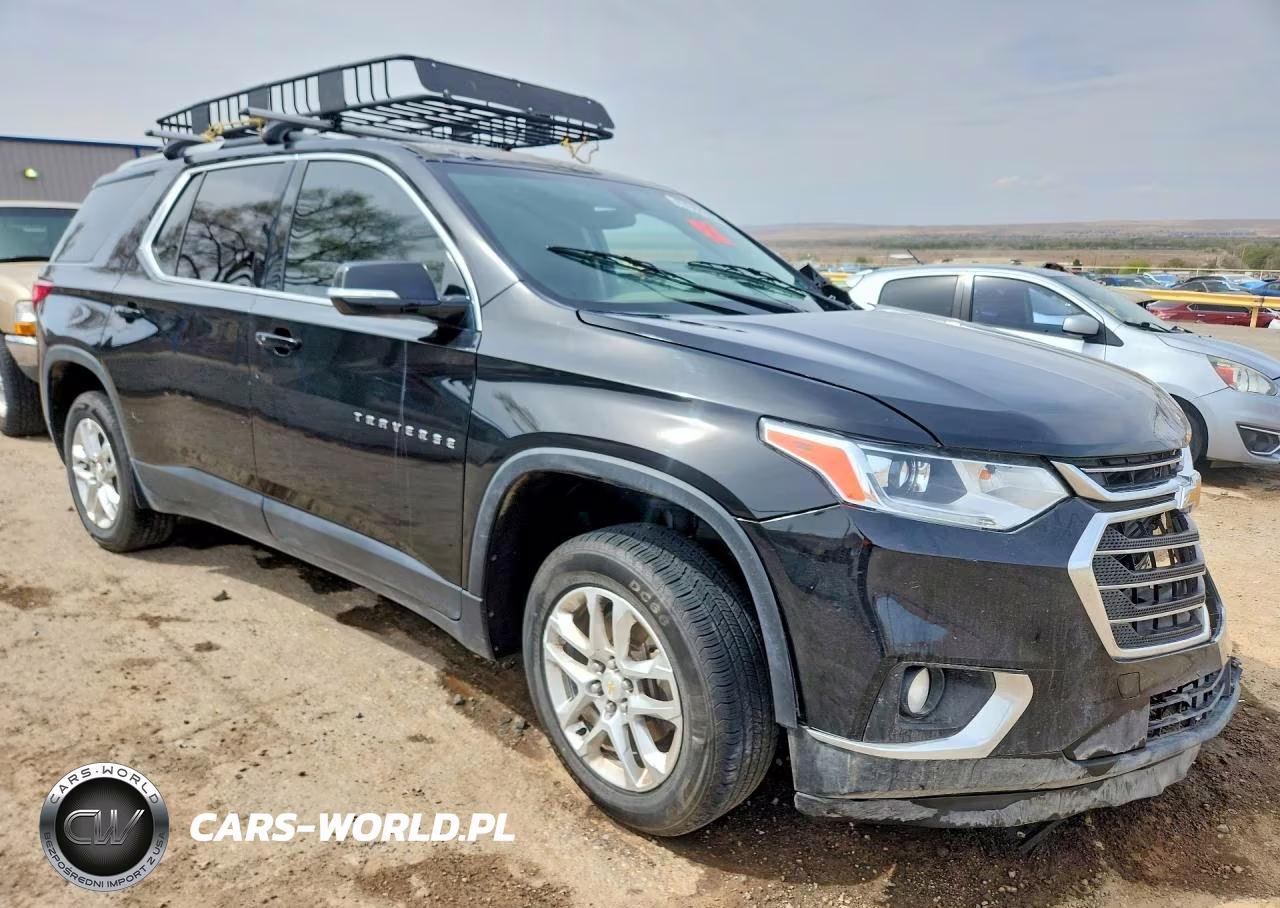 2018 Chevrolet Traverse Lt VIN:1GNERGKW9JJ137799 - 4