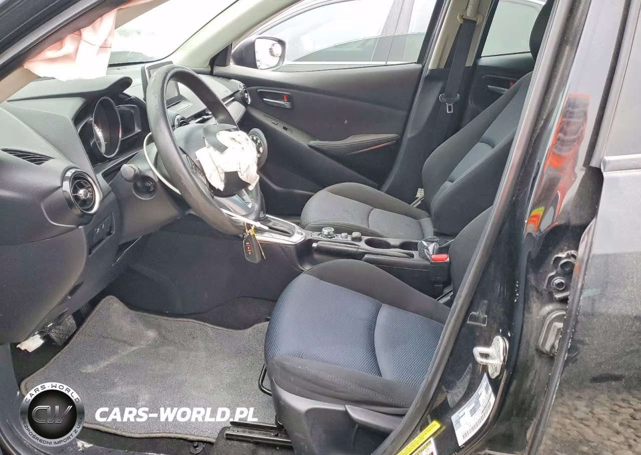 2016 Scion Ia Base VIN:3MYDLBZV7GY138672 - 7
