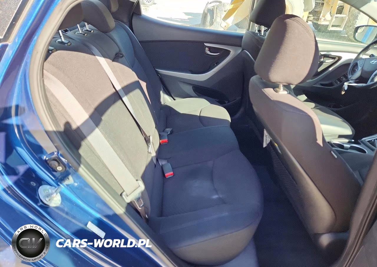 2016 Hyundai Elantra Value Edition VIN:KMHDH4AE7GU634108 - 10
