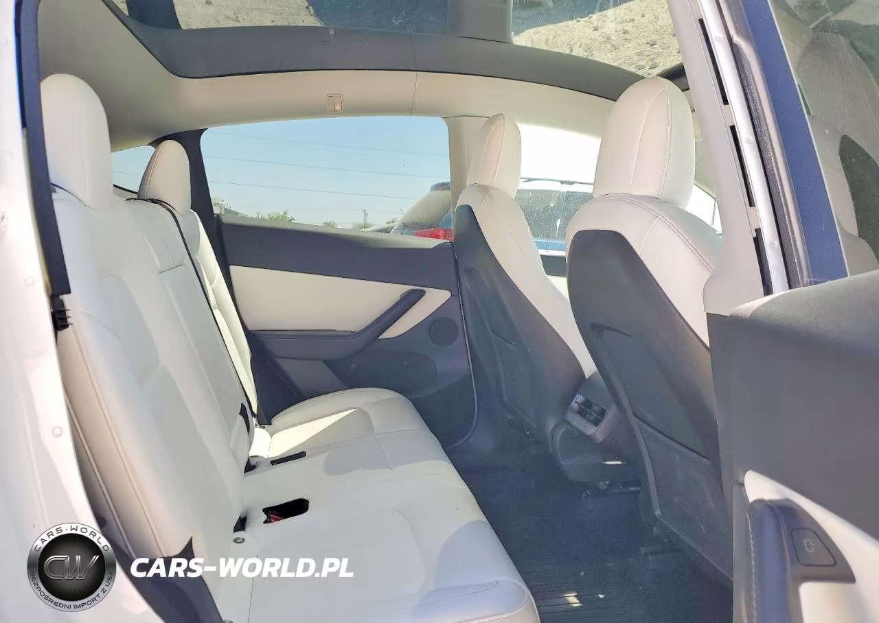2021 Tesla Model Y VIN:5YJYGDEF7MF306106 - 10