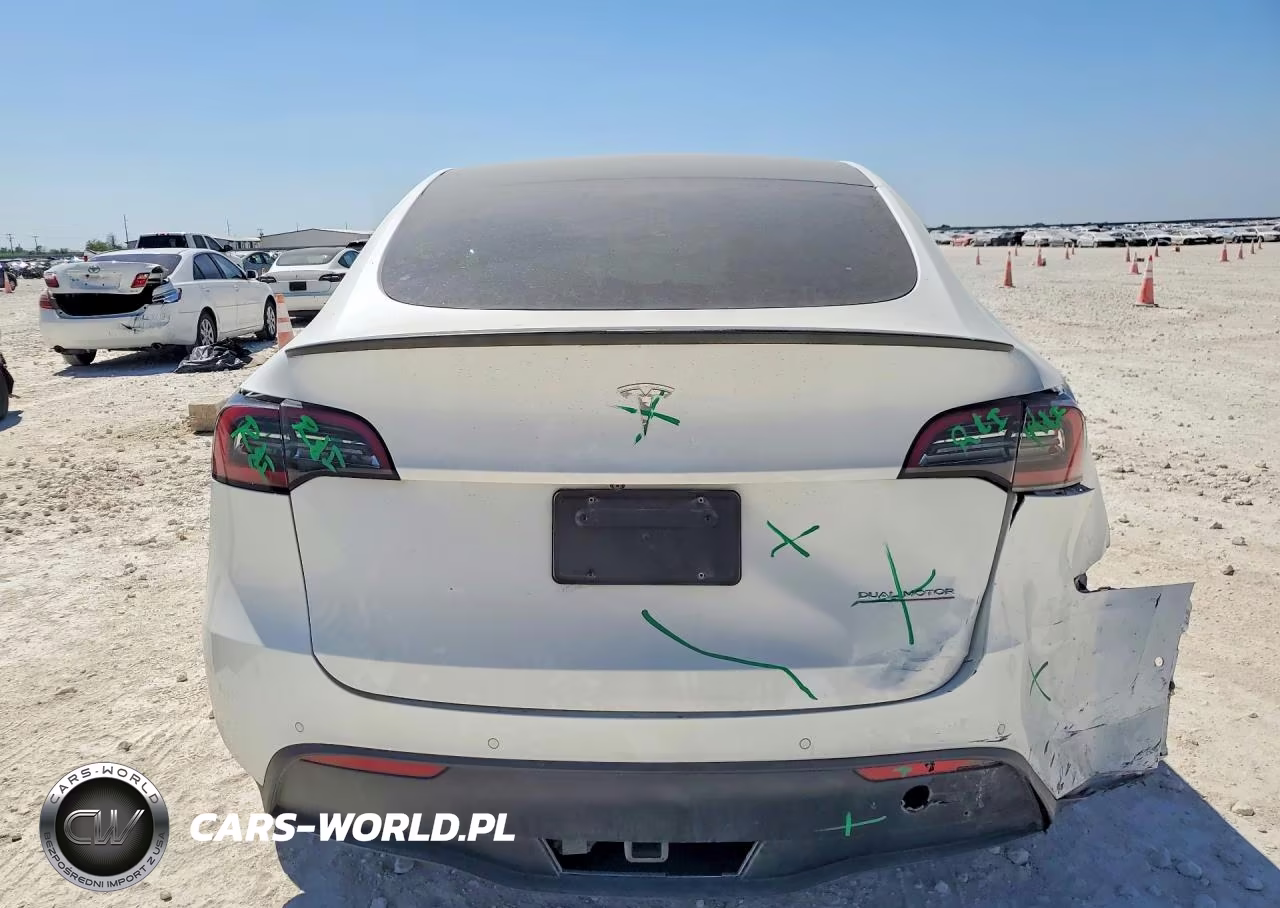 2021 Tesla Model Y VIN:5YJYGDEF7MF306106 - 6